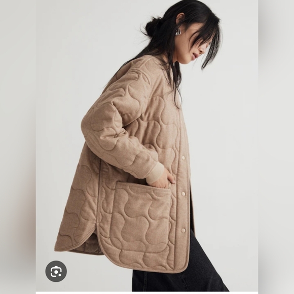 NWT Madewell Women's Tan Oversized Quilted Bomber Jacket - Picture 3 of 12
